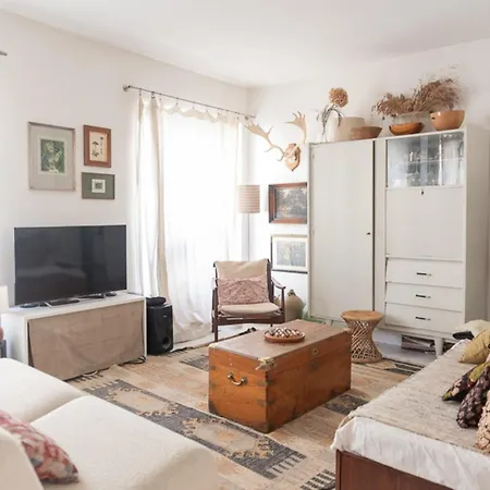 Apartmán Bright - Near Marche Belleville